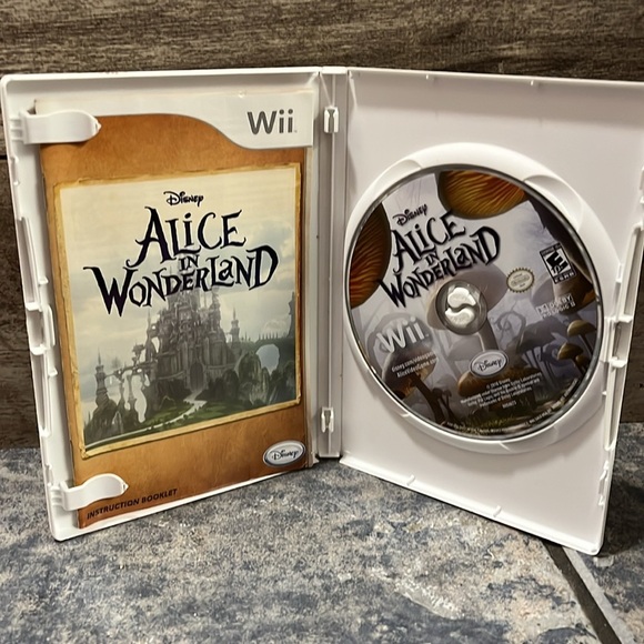 5 for $60 - Disney Alice in Wonderland Wii Game - - Picture 2 of 4